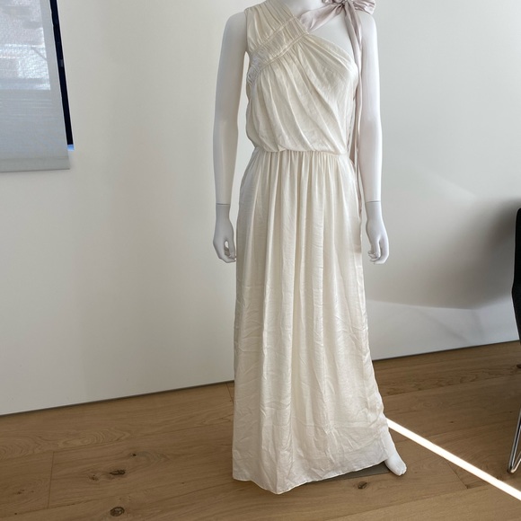 Dress - Picture 5 of 13